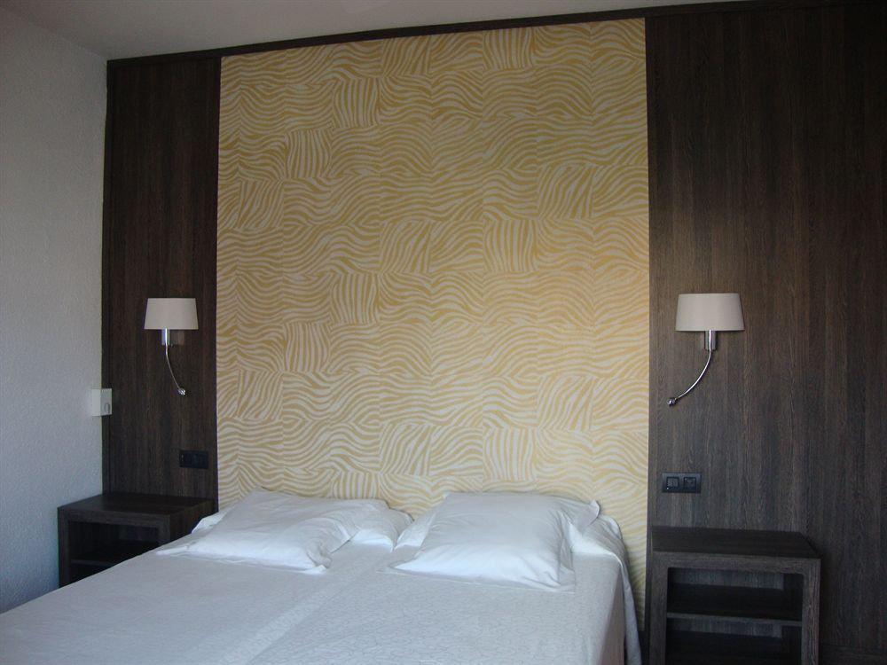 Hotel Grifeu Лянса Екстер'єр фото